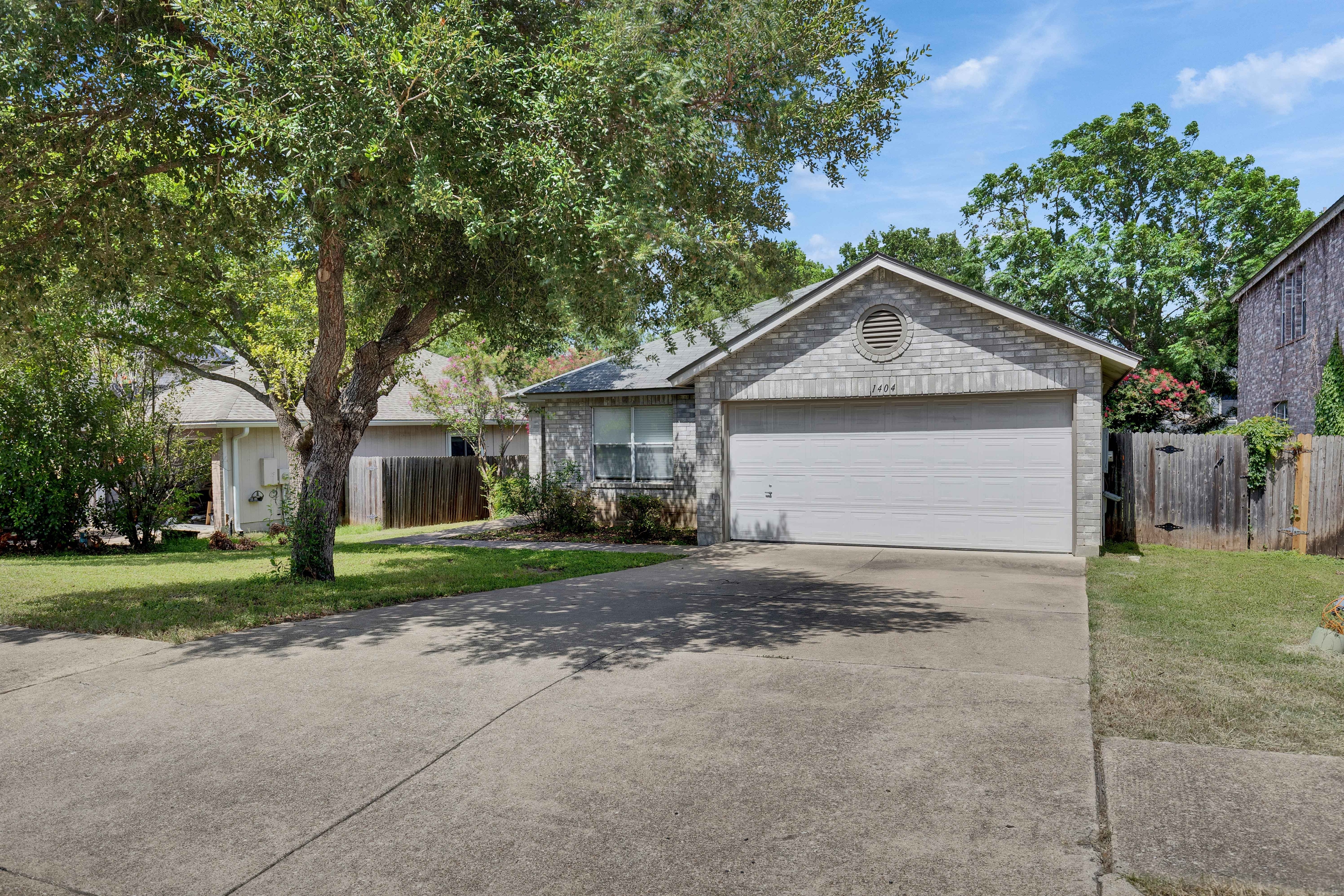 1404 Baffin Cove