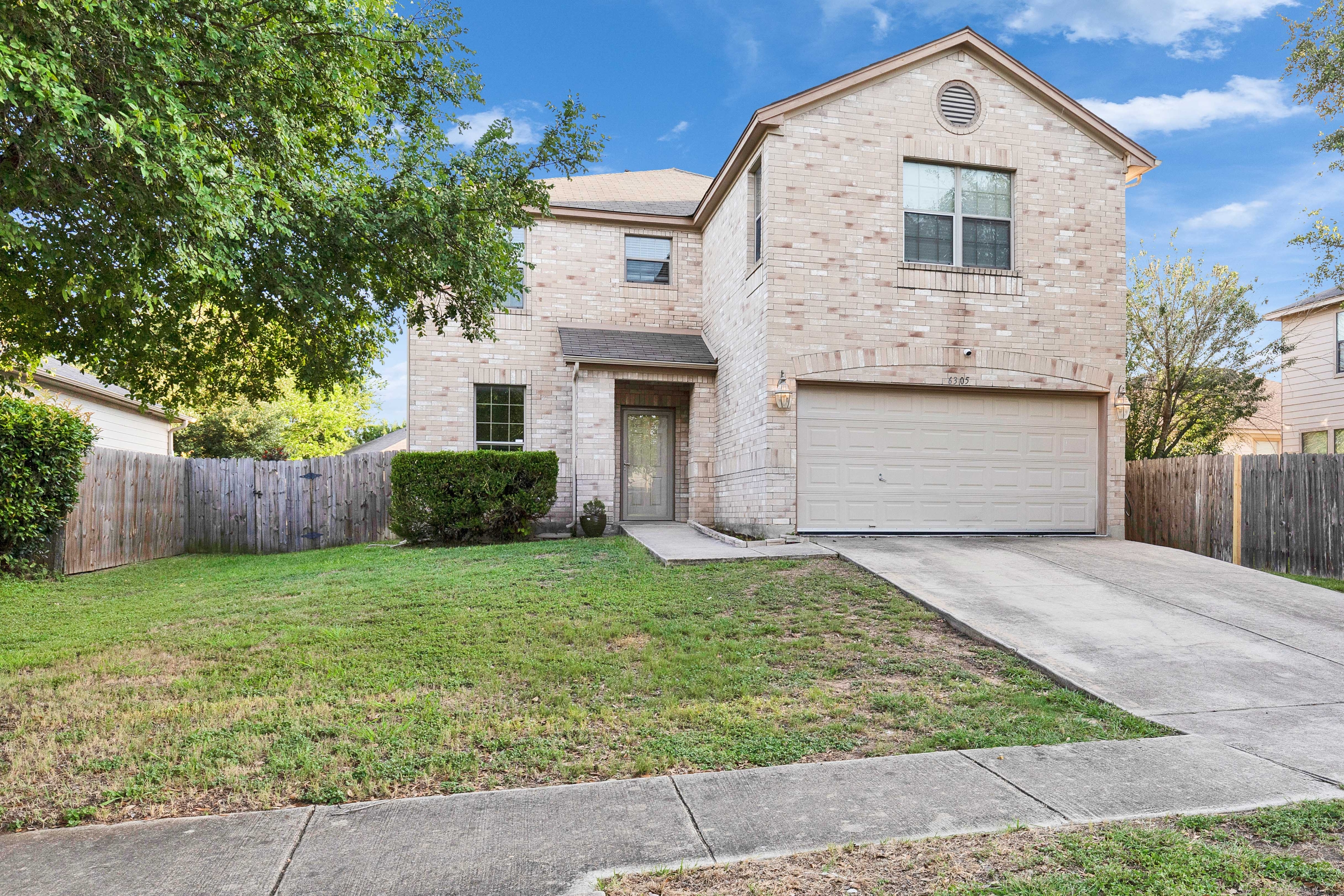 6305 Roseborough Dr