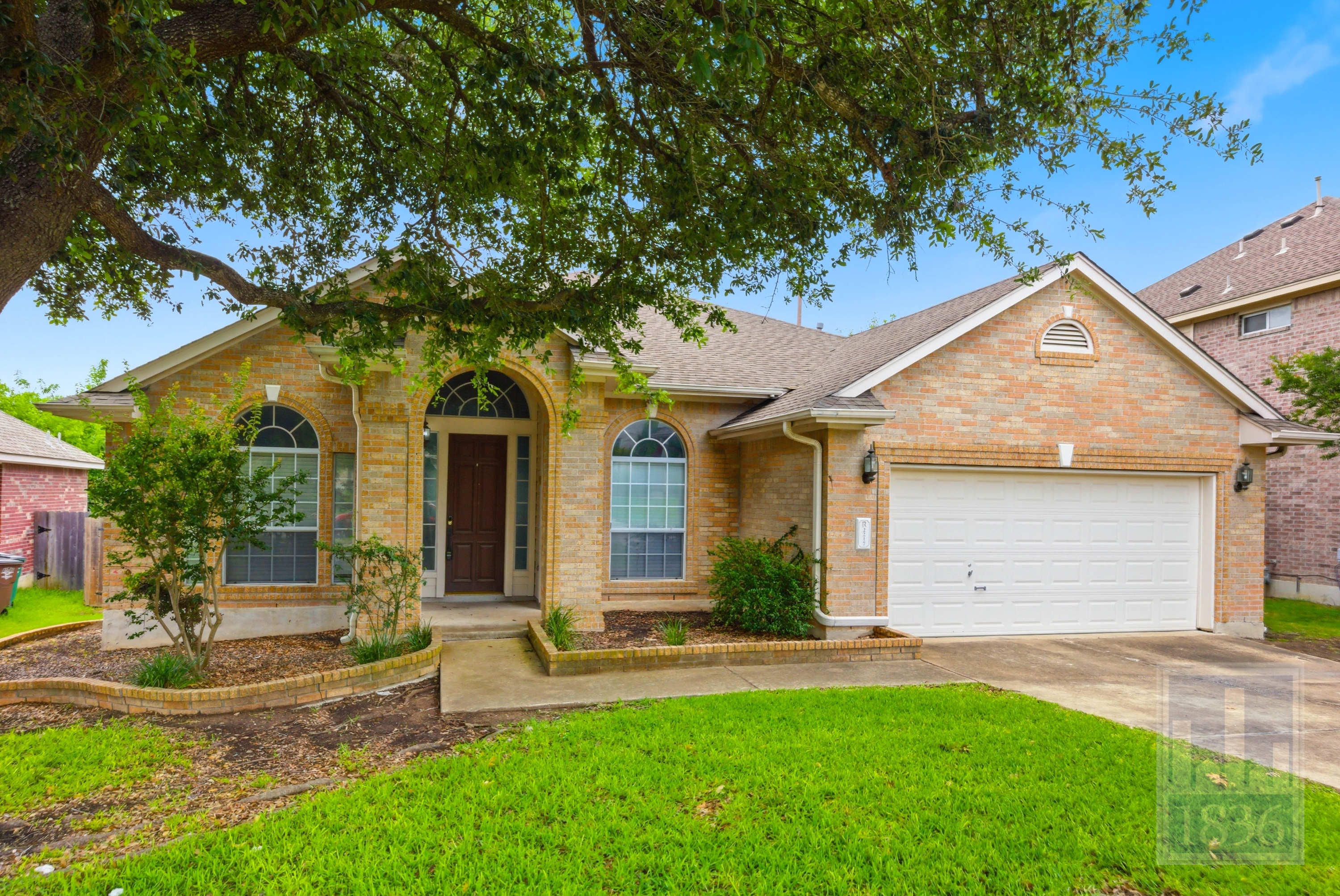 2217 Speidel Dr