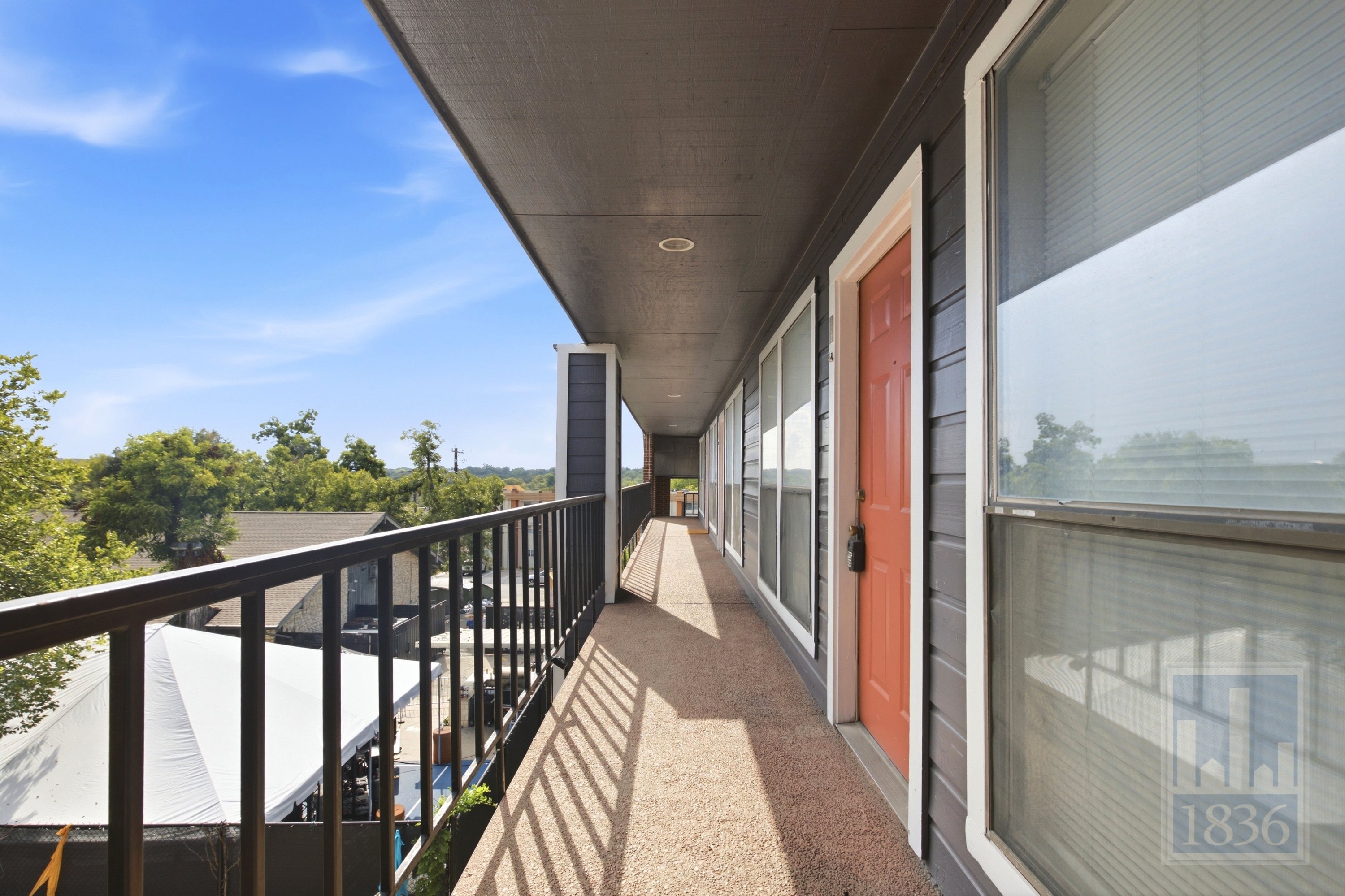 2804 Rio Grande #303