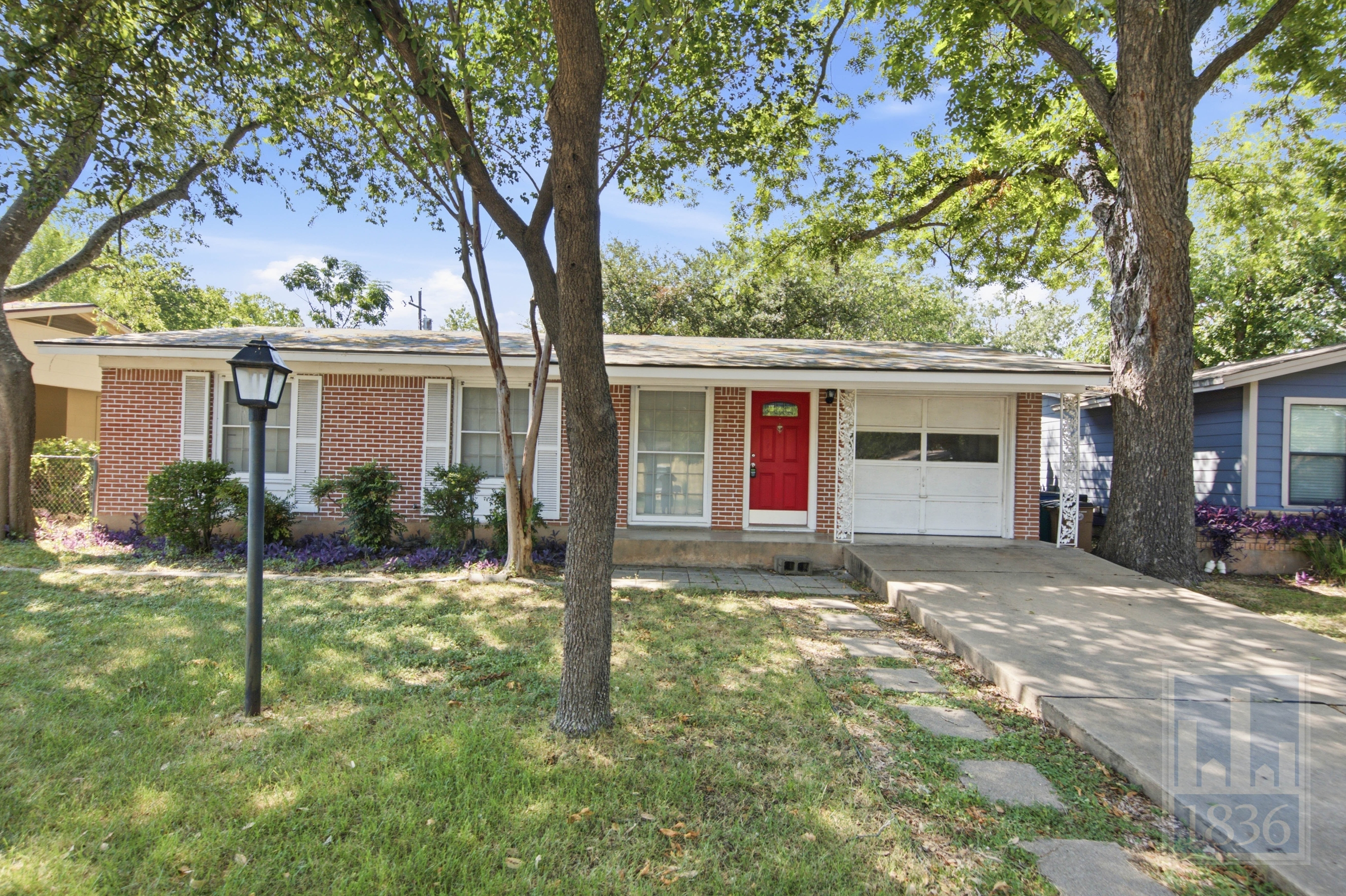 7604 Delafield Lane