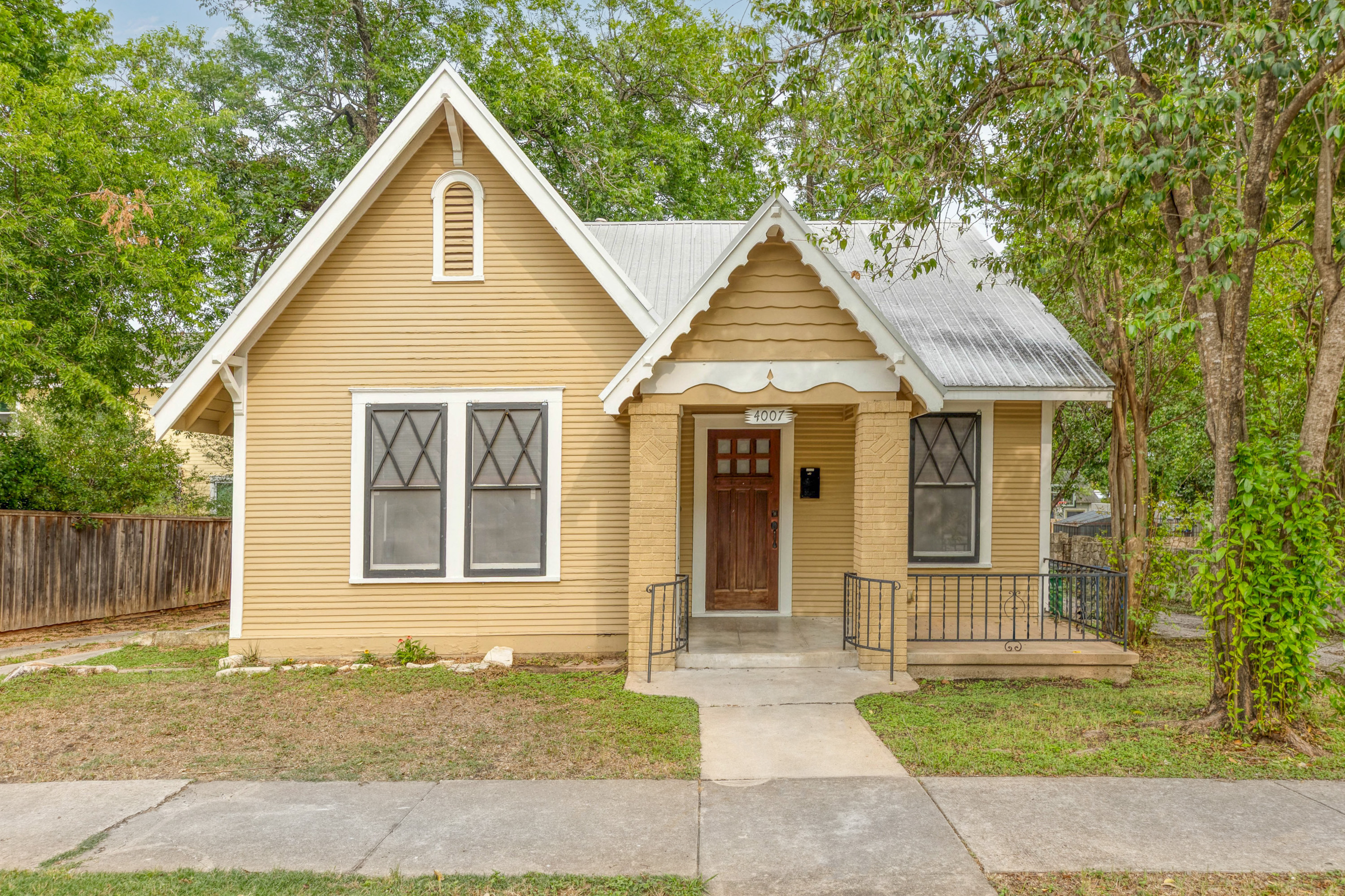 4007 Duval Street